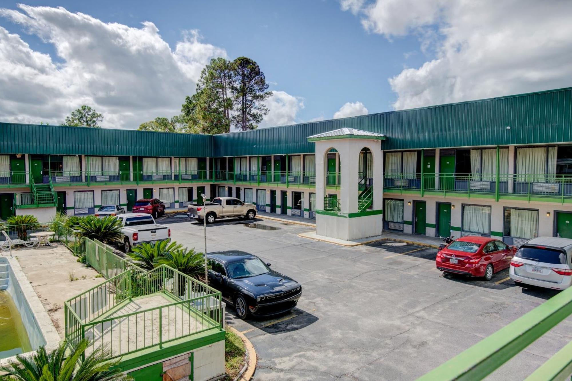 Oyo Hotel Douglas Ga Us-441 Eksteriør bilde